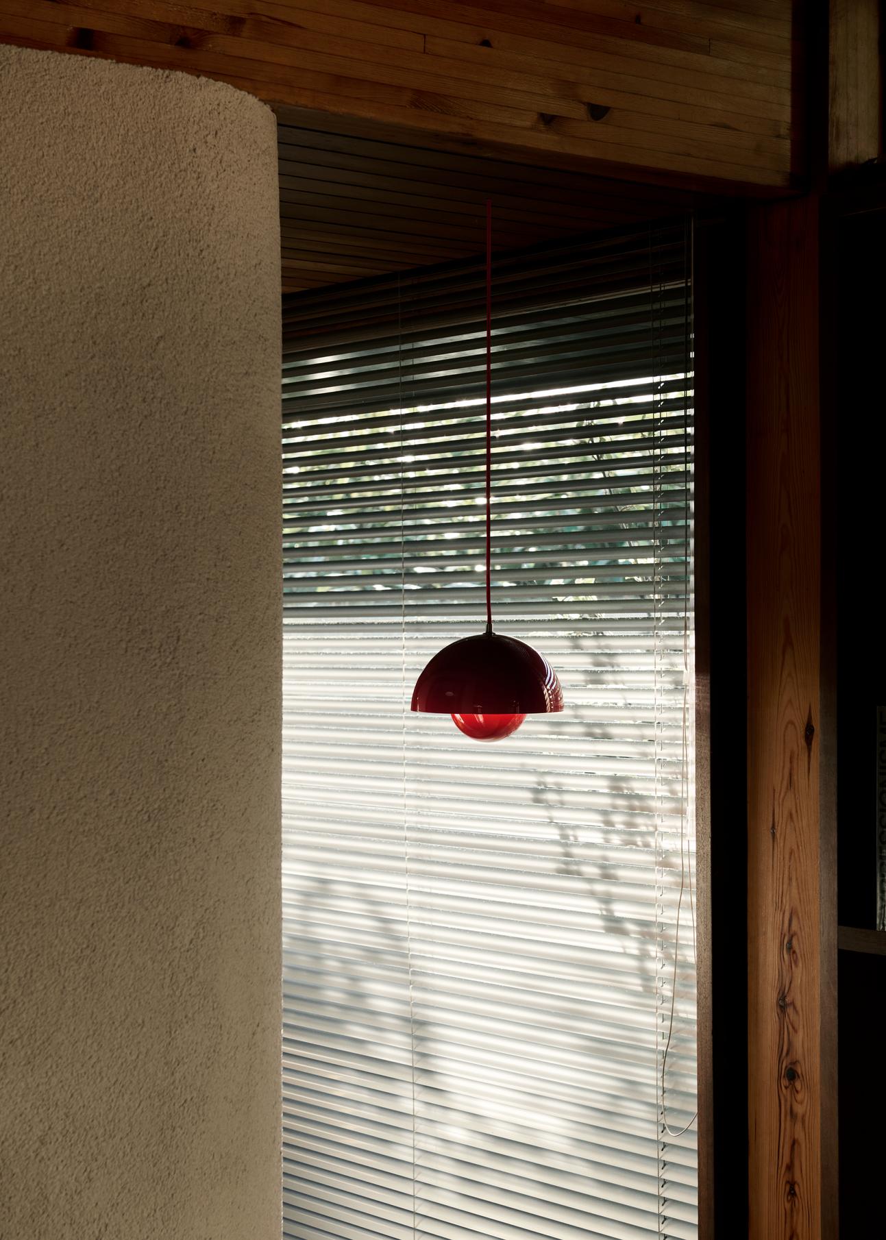 Flowerpot Pendant VP1